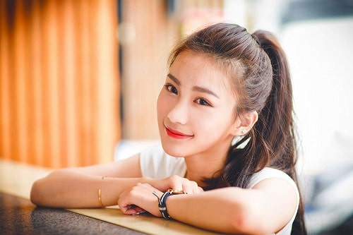 会話しているときの距離が近くなる